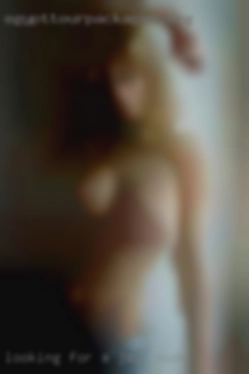 Looking for a mature woman Jay in nude for fun.