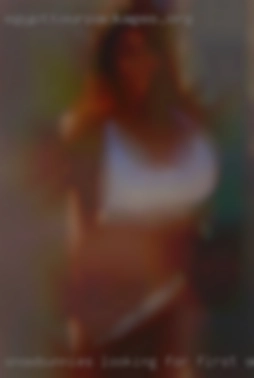 Snowbunnies first swinger looking for BBCs.