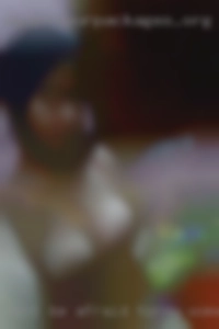 Don't be afraid horny women I won't bite!